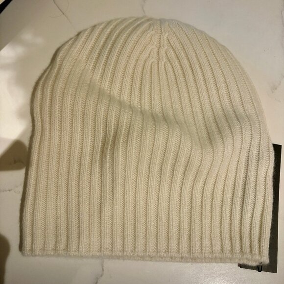 NWOT Jenni Kayne Cashmere Ivory Knit Beanie